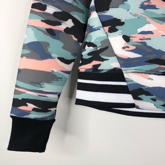 C&C California Blue Pastel Camo Scuba Pullover - Picture 6 of 9